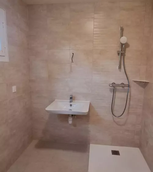 03-apres-travaux-renovation-salle-bain-pmr-ile-de-france