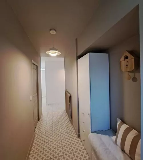 08-travaux-renovation-couloir-peinture-meuble-sol-eaubonne