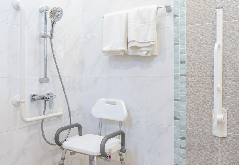 Installation de douche adaptée aux personnes âgées - Val d'Oise (95) | PM Projets 